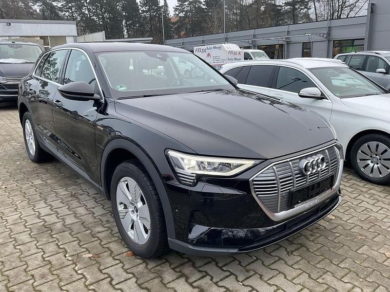 Gebraucht Audi e-tron 158 kW (215 PS) 2021 Schwarz SUV