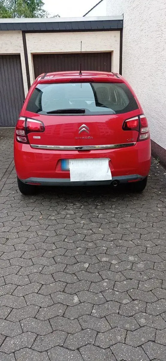 Gebraucht Citroën C3 Feel 83 PS (61 kW) 2016 Rot Kleinwagen
