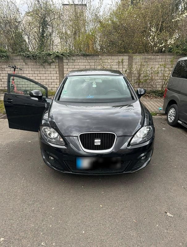 Gebraucht Seat Leon 105 PS (77 kW) 2011 Schwarz Kleinwagen