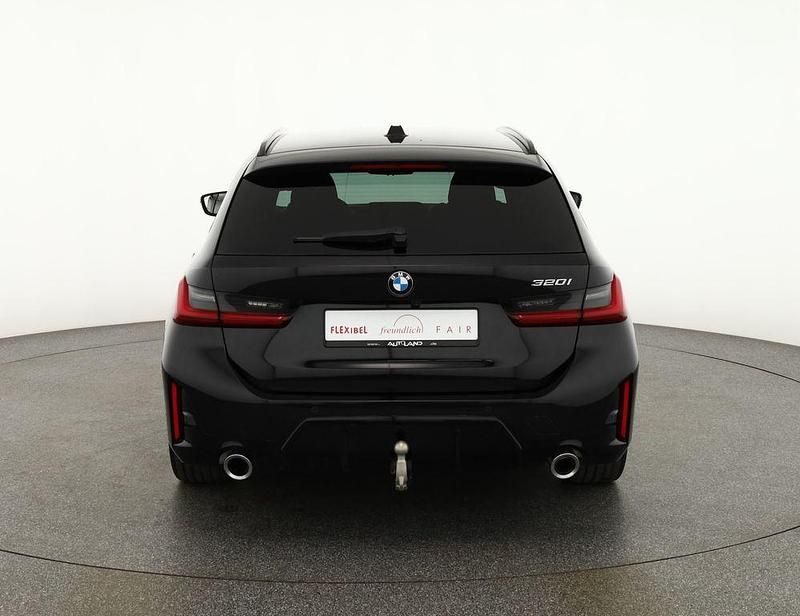 Neu BMW 320 M Sport 184 PS (135 kW) 2025 Schwarz Kombi