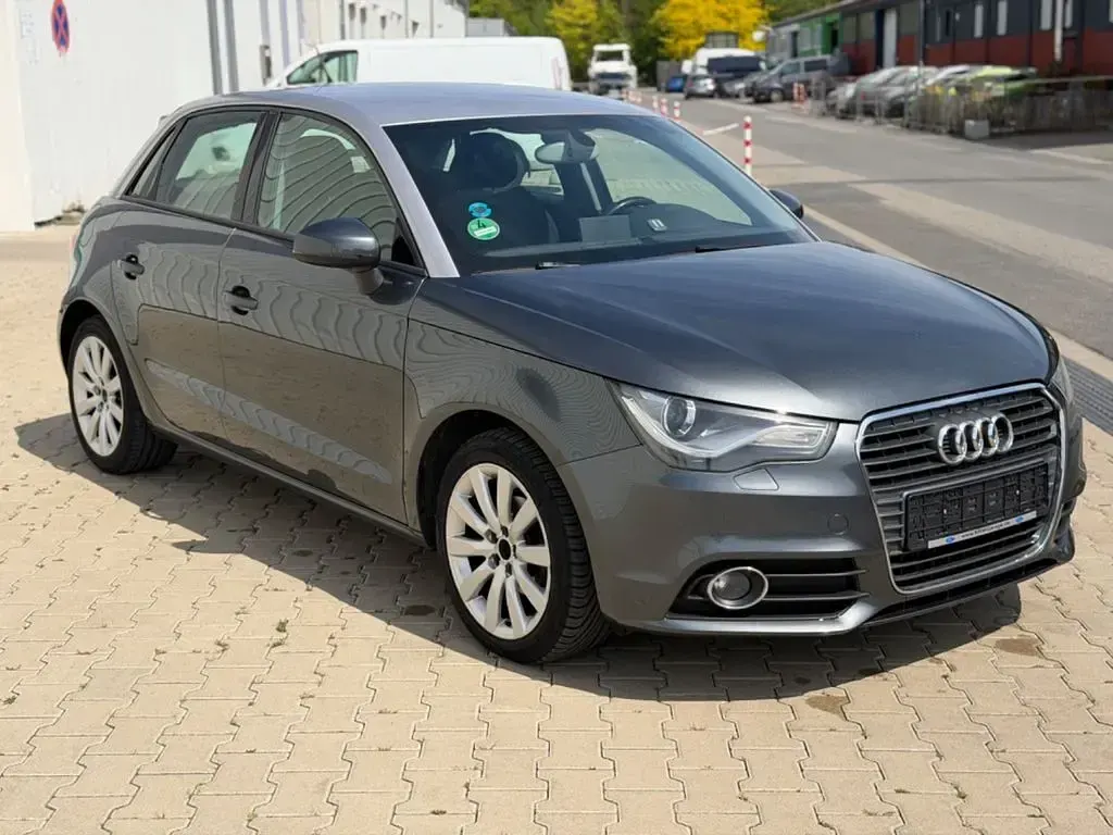 Gebraucht Audi A1 S-Line 105 PS (77 kW) 2014 Grau Kleinwagen