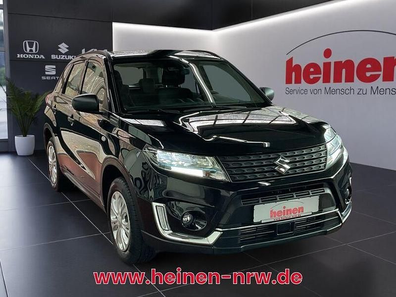 Gebraucht Suzuki Vitara Club 129 PS (94 kW) 2021 Schwarz SUV