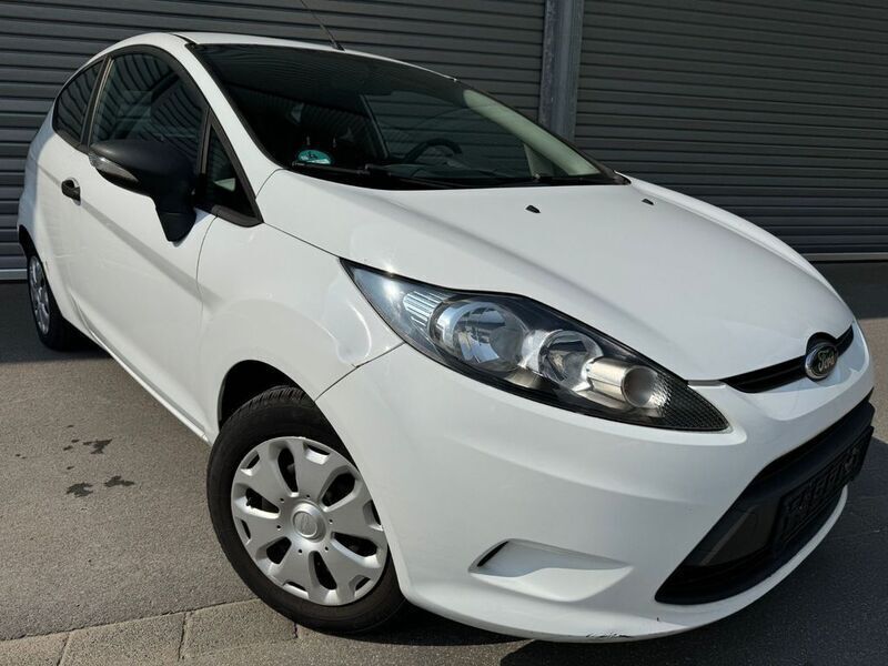 Weiß Gebraucht 2012 Ford Fiesta Ambiente Kleinwagen | 3.500 € (Guter Preis) - Bild 1/4