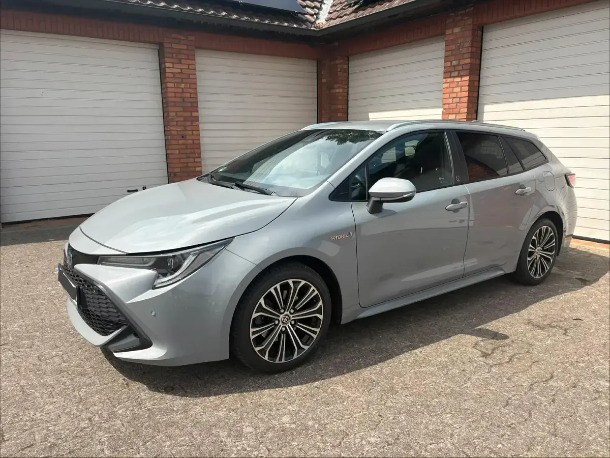 Gebraucht Toyota Corolla 180 PS (132 kW) 2022 Grau Kombi