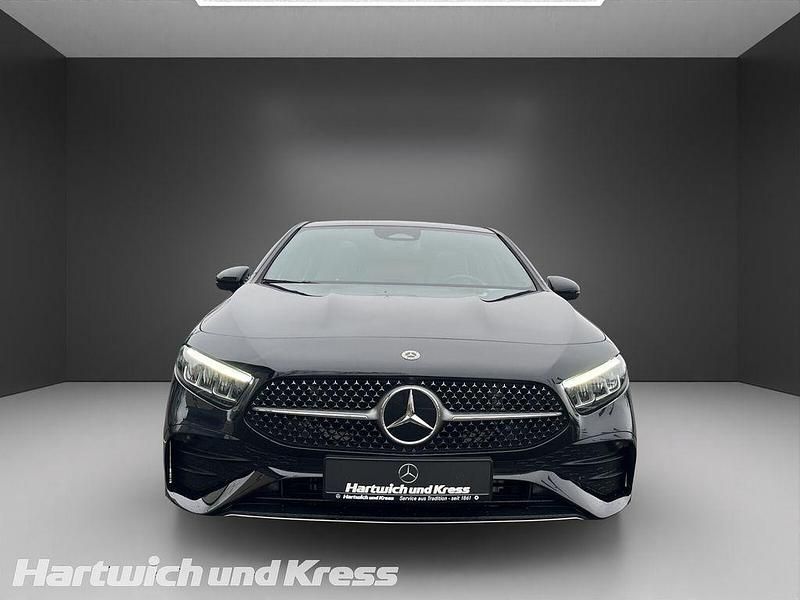 Gebraucht Mercedes A220 AMG line 190 PS (139 kW) 2022 Lack kosmosschwarz Limousine