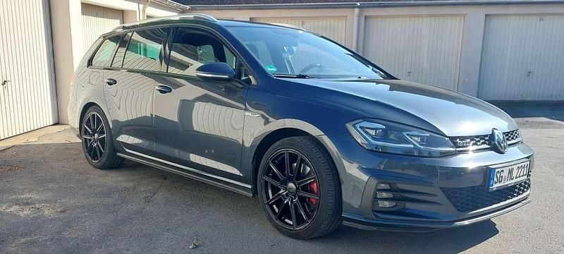 Usado VW Golf VII GTD 184 HP (135 kW) 2018 Cinzento Carrinha