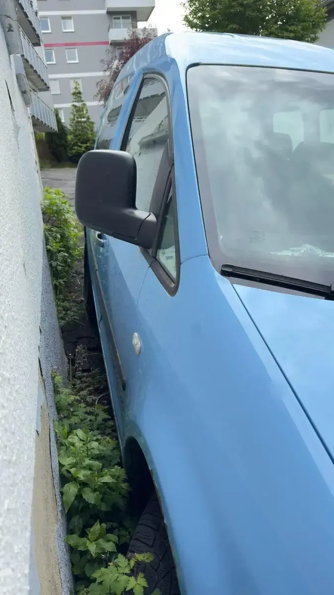 Usata VW Caddy 2005 Blu Monovolume