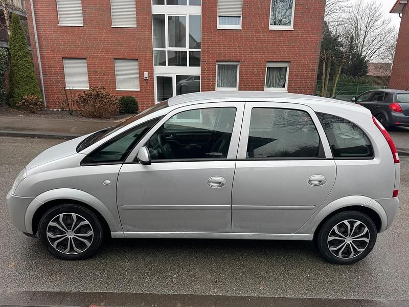 Gebraucht Opel Meriva 101 PS (74 kW) 2005 Silber Van / Kleinbus