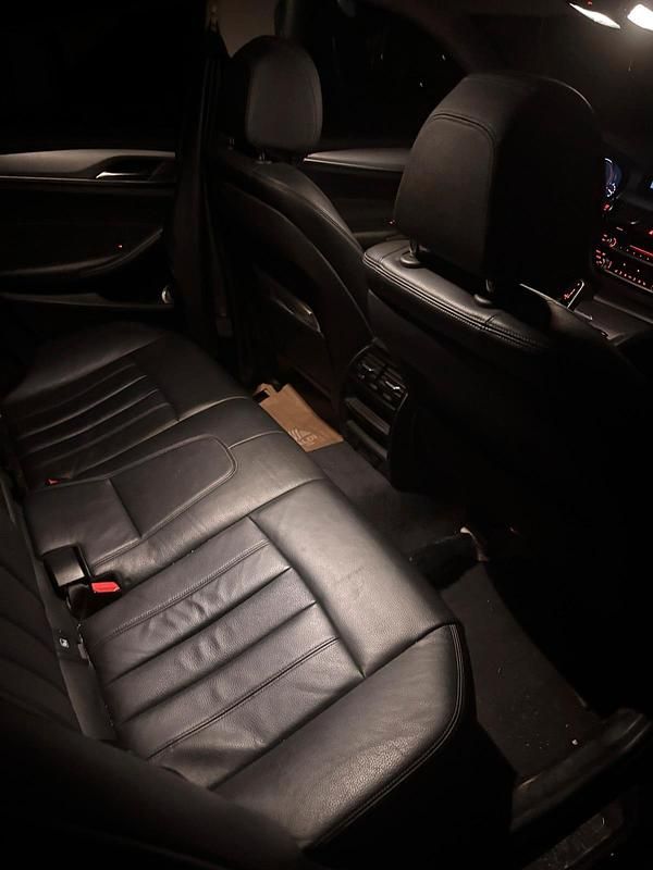 Gebraucht BMW 520 195 PS (143 kW) 2018 Schwarz Limousine