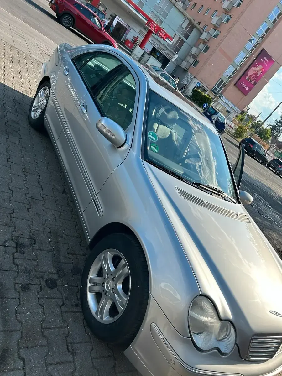 Gebraucht Mercedes C240 170 PS (125 kW) 2000 Grau Limousine