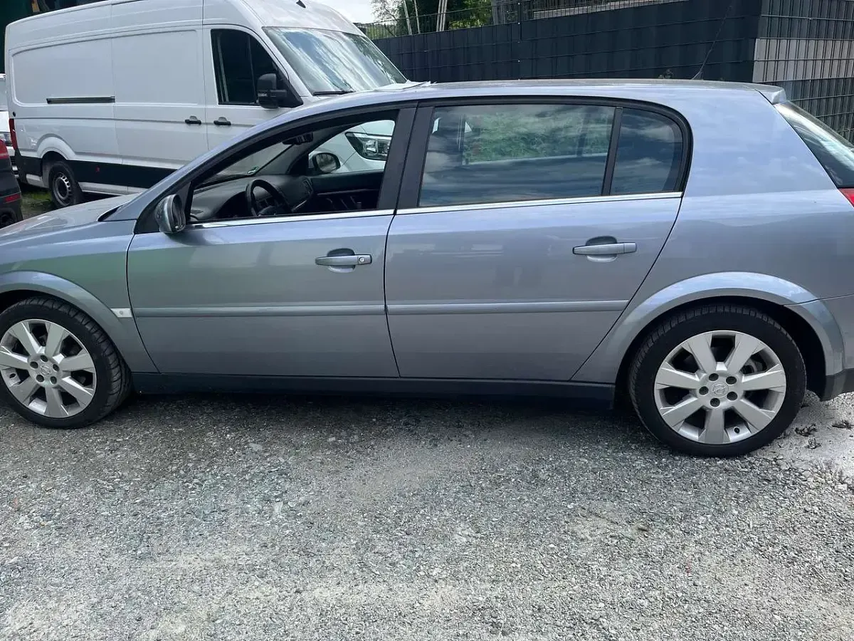 Gebraucht Opel Signum Cosmo 155 PS (114 kW) 2003 Blau Kleinwagen
