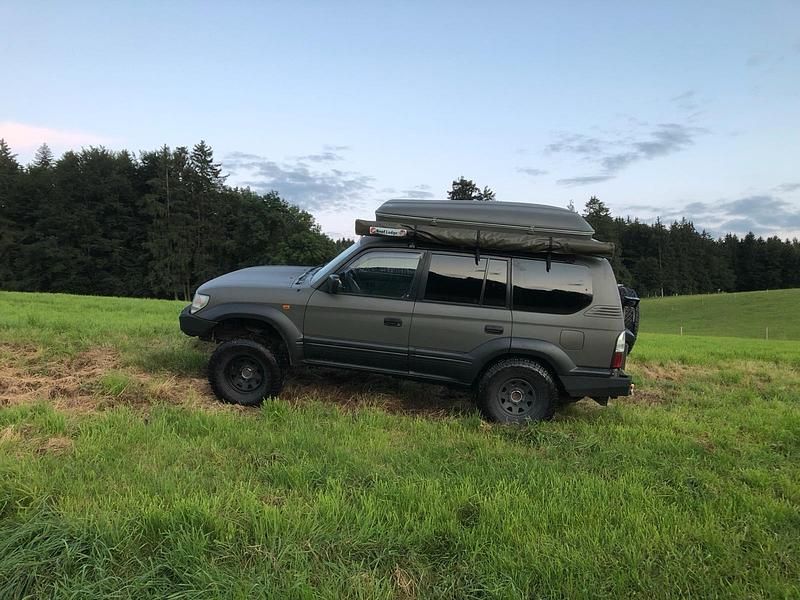 Gebraucht Toyota Land Cruiser 125 PS (91 kW) 1999 Grün SUV