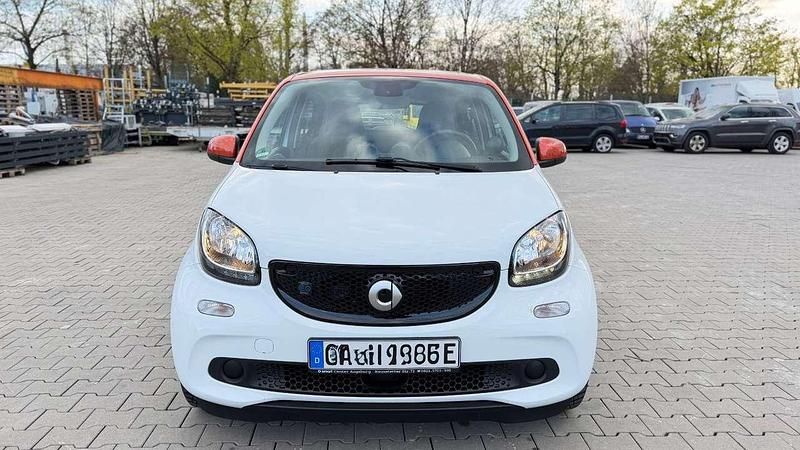 Gebraucht Smart ForFour Electric Drive 60 kW (82 PS) 2020 Weiß orange edition Kleinwagen
