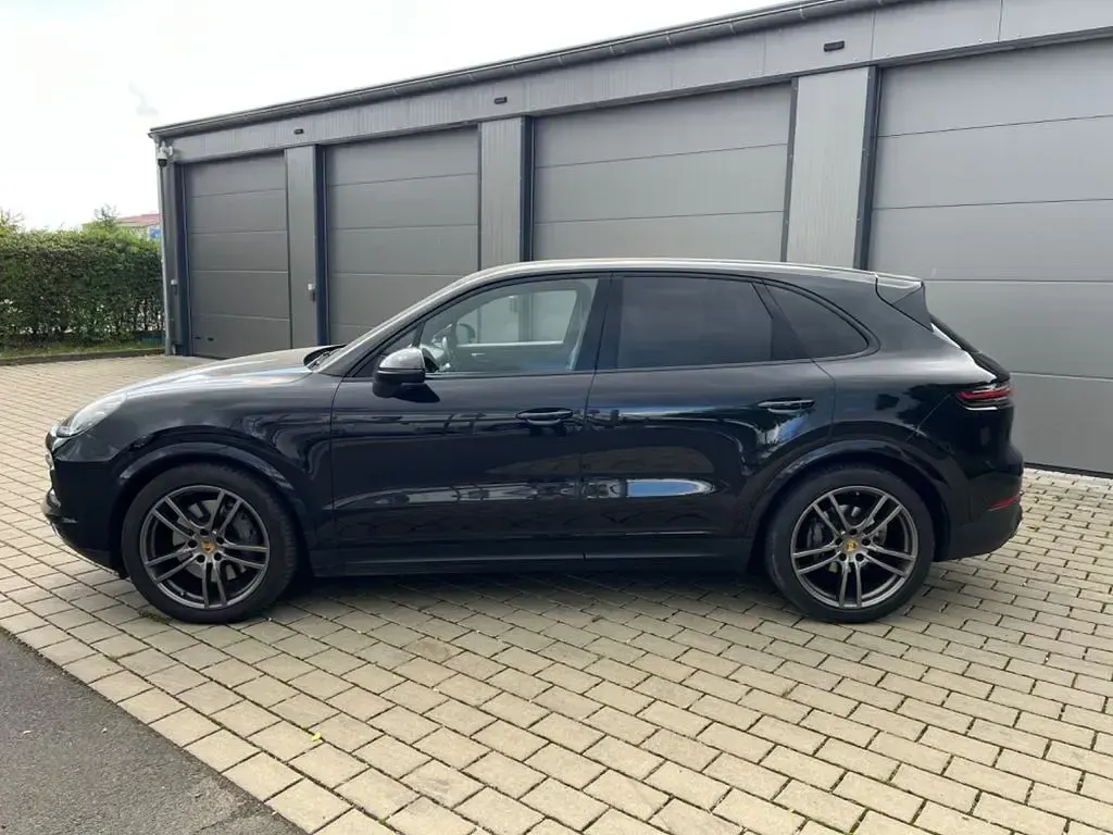 Gebraucht Porsche Cayenne 441 PS (324 kW) 2019 Schwarz SUV