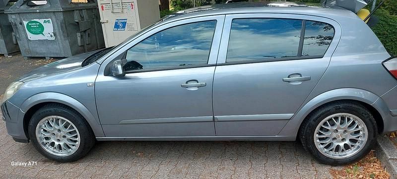 Gebraucht Opel Astra 90 PS (66 kW) 2005 Andere farben Kleinwagen