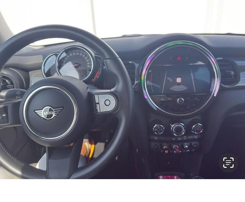 Gebraucht Mini Cooper Classic 136 PS (100 kW) 2022 Grau Kleinwagen