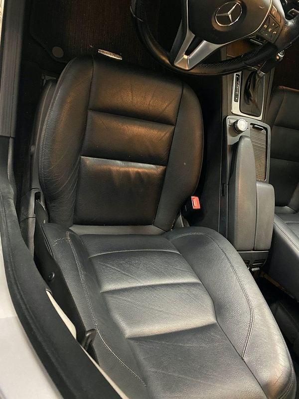 Gebraucht Mercedes C350 306 PS (225 kW) 2011 Silber Kombi