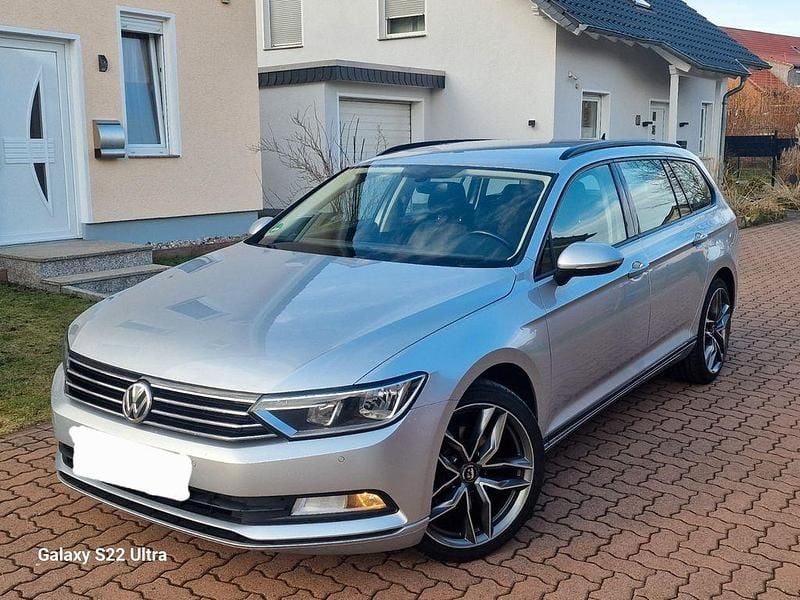 Gebraucht VW Passat 150 PS (110 kW) 2019 Silber Kombi