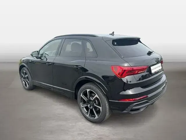 Gebraucht Audi Q3 Ambiente 193 PS (141 kW) 2025 Mythosschwarz metallic SUV