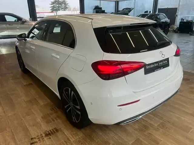 Gebraucht Mercedes A200 Progressive 163 PS (119 kW) 2024 Weiß Limousine