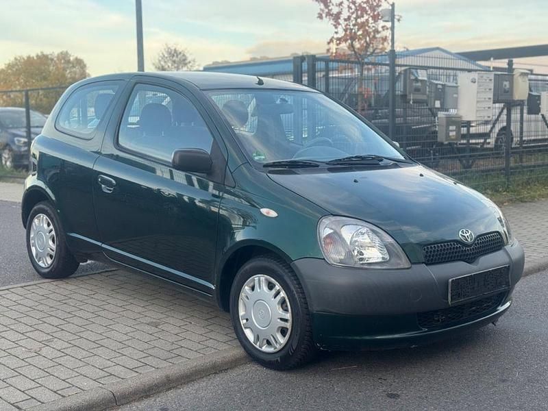 Gebraucht Toyota Yaris 68 PS (50 kW) 2003 Grün Kleinwagen