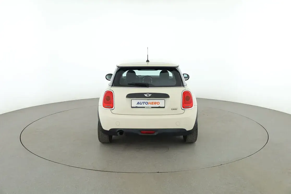 Gebraucht Mini ONE 75 PS (55 kW) 2016 Weiß Kleinwagen