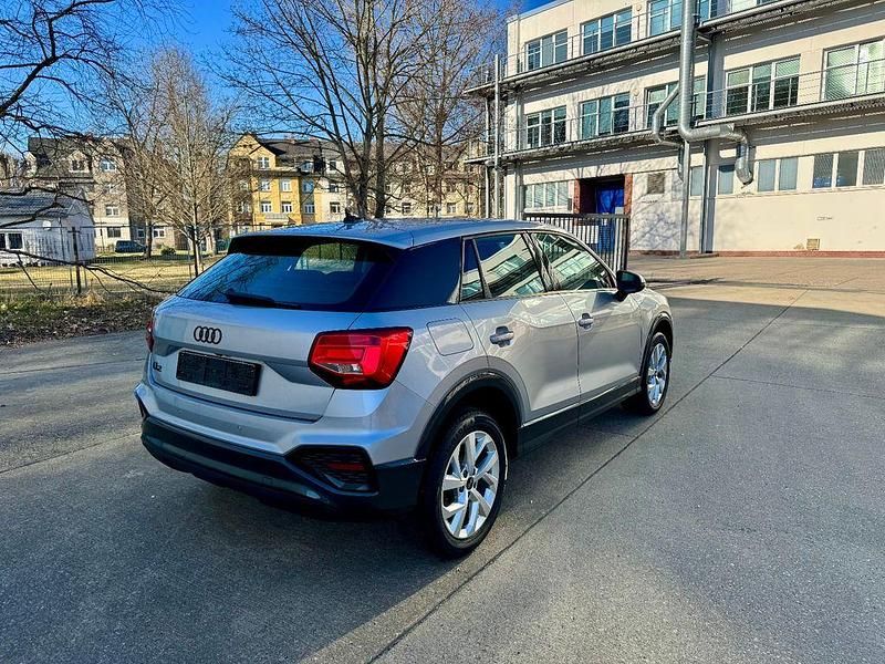 Gebraucht Audi Q2 Advanced 150 PS (110 kW) 2023 Silber SUV