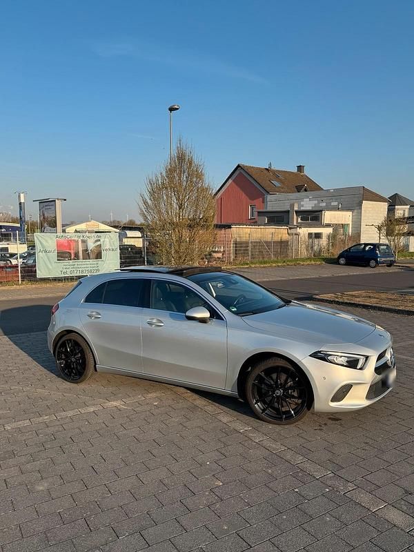 Gebraucht Mercedes A250 225 PS (165 kW) 2018 Silber Limousine
