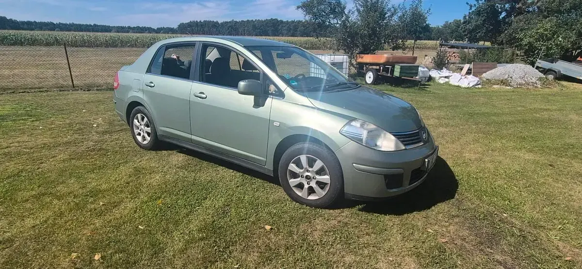 Gebraucht Nissan Tiida 114 PS (83 kW) 2008 Grün Limousine