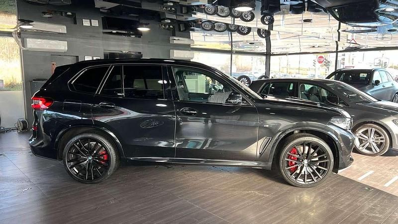 Gebraucht BMW X5 M 530 PS (389 kW) 2022 Saphirschwarz SUV