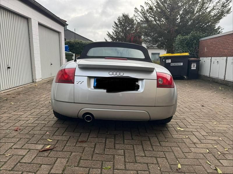 Gebraucht Audi TT Roadster 150 PS (110 kW) 2002 Silber Cabrio