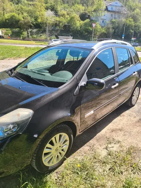 Gebraucht Renault Clio II Dynamique 75 PS (55 kW) 2009 Grau Limousine