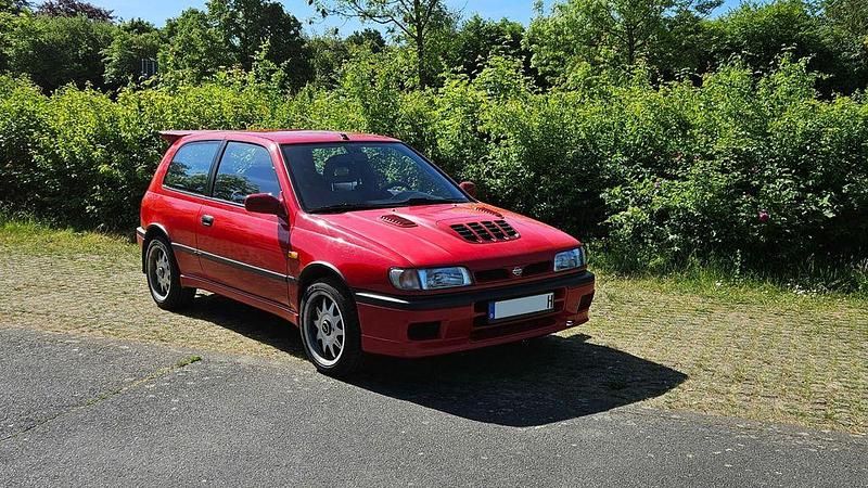 Gebraucht Nissan Sunny 220 PS (161 kW) 1992 Rot Limousine