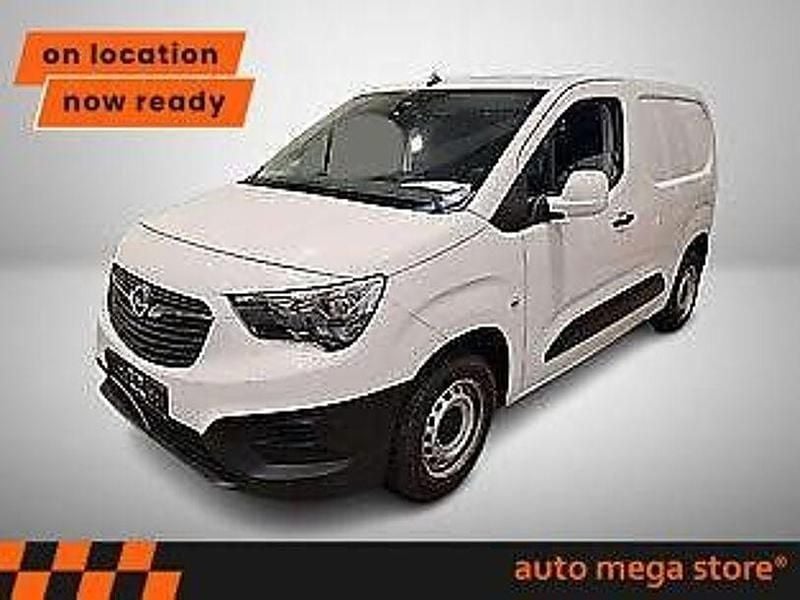 Weiß Gebraucht 2020 Opel Combo Edition Van | 12.695 € (Guter Preis) - Bild 1/4