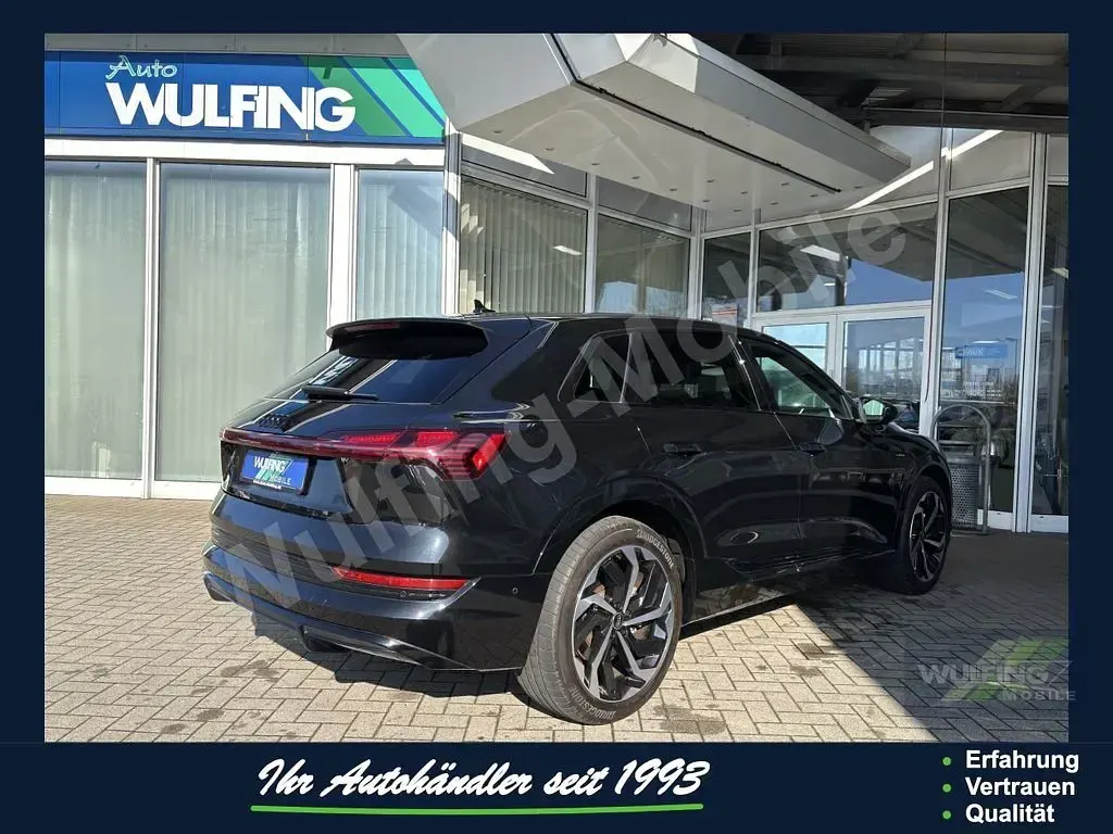 Gebraucht Audi e-tron S-Line 230 kW (313 PS) 2022 Schwarz SUV