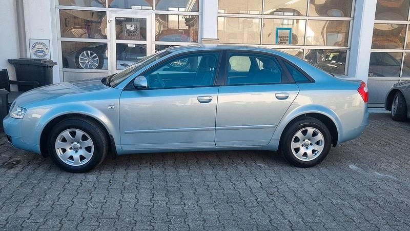 Gebraucht Audi A4 105 PS (77 kW) 2003 Blau Limousine