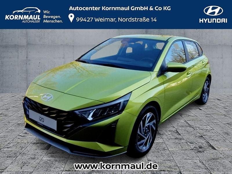 Grün Gebraucht 2025 Hyundai i20 Trend Limousine | 22.610 € (Etwas zu teuer) - Bild 1/4