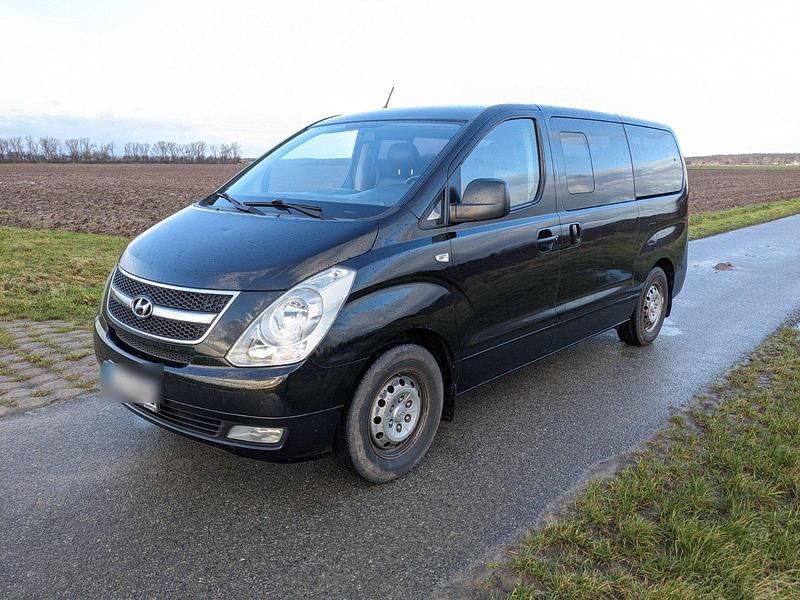 Gebraucht Hyundai H-1 Premium 170 PS (125 kW) 2012 Schwarz Van / Kleinbus