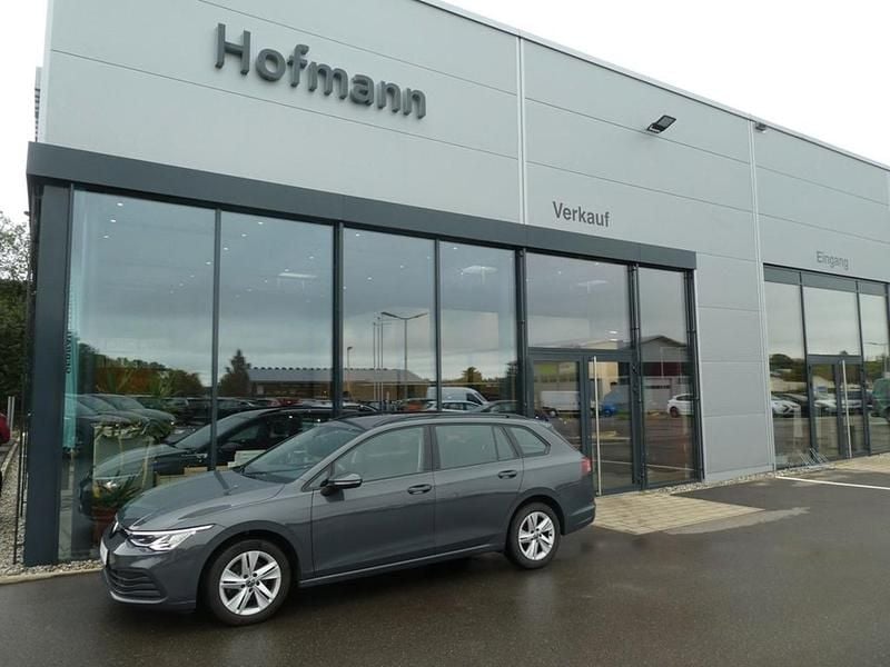 Grau Gebraucht 2022 VW Golf VIII Kleinwagen | 20.950 € (Guter Preis) - Bild 1/1