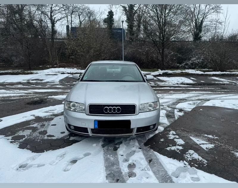 Gebraucht Audi A4 131 PS (96 kW) 2001 Silber Limousine