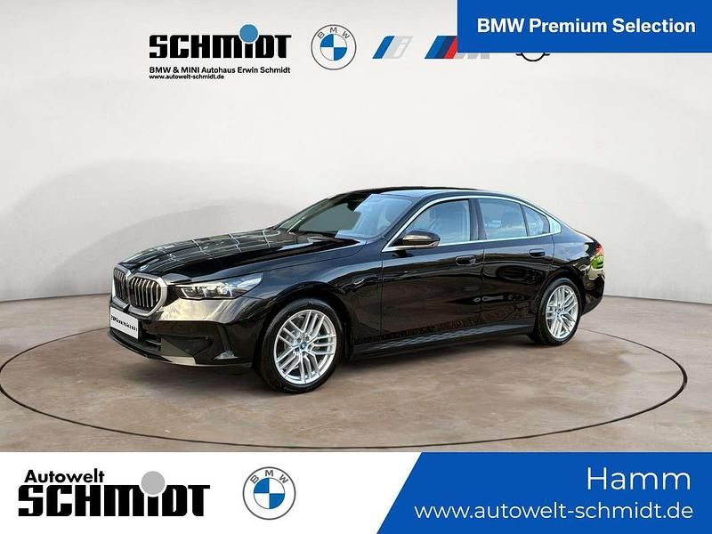 Gebraucht BMW 530e 299 PS (219 kW) 2024 Saphirschwarz metallic Limousine