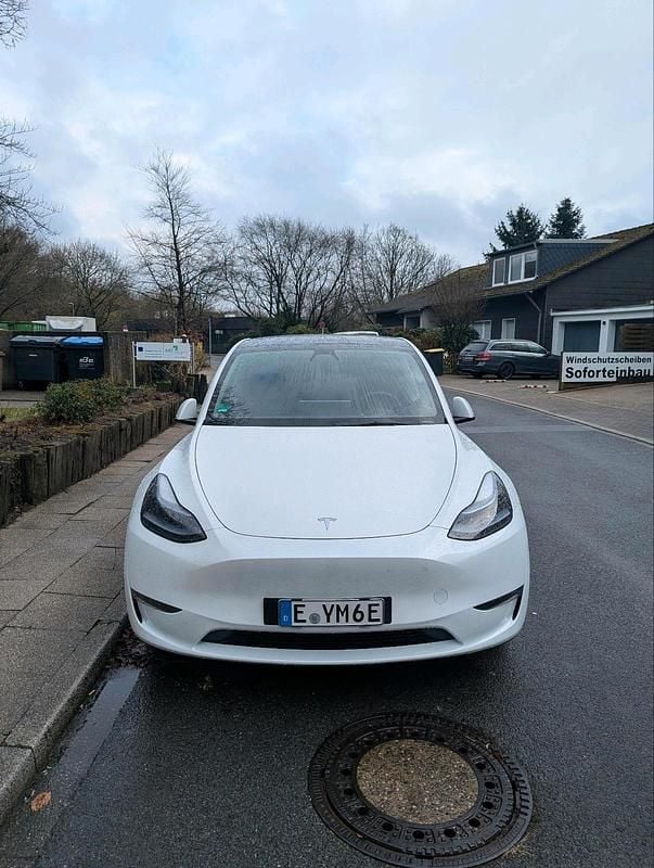 Gebraucht Tesla Model Y Long Range AWD 378 kW (514 PS) 2022 Weiß SUV