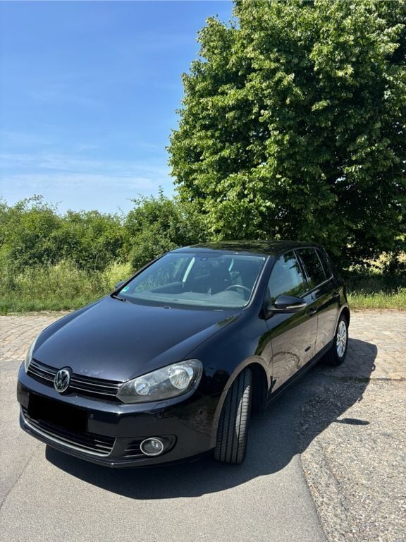Schwarz Gebraucht 2012 VW Golf VII Match Limousine | 7.900 € (Superpreis) - Bild 1/4