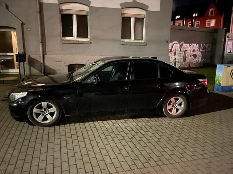 Brugt BMW 523 179 HK (131 kW) 2007 Sort Sedan