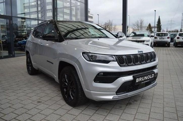 Gebraucht Jeep Compass 240 PS (176 kW) 2022 Silber SUV
