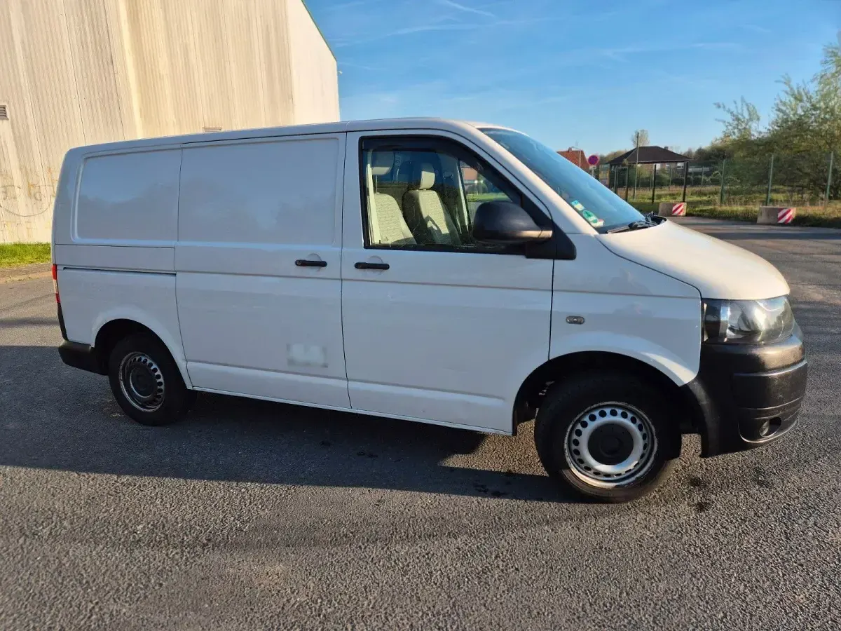 Używany VW Transporter 140 KM (102 kW) 2012 Biały Van