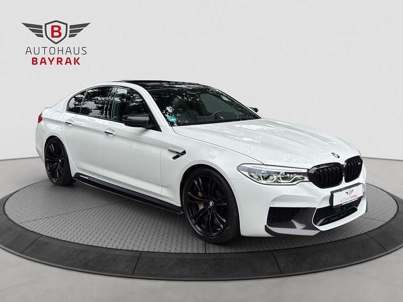 Weiß Gebraucht 2018 BMW M5 Performance Limousine | 60.290 € (Fairer Preis) - Bild 1/4