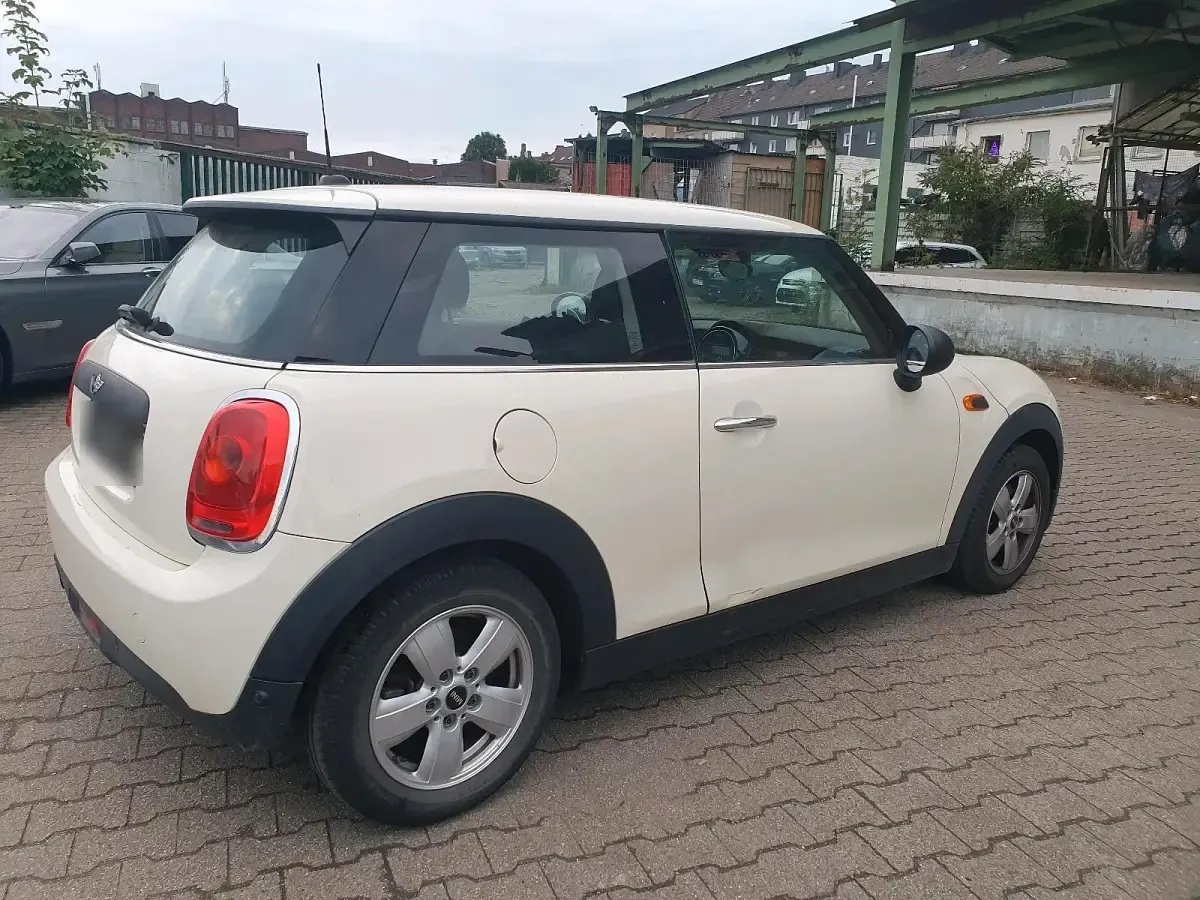 Gebraucht Mini ONE 75 PS (55 kW) 2015 Beige Kleinwagen