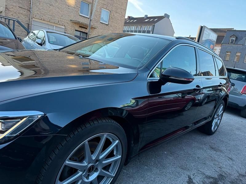 Gebraucht VW Passat 190 PS (139 kW) 2016 Schwarz Kombi