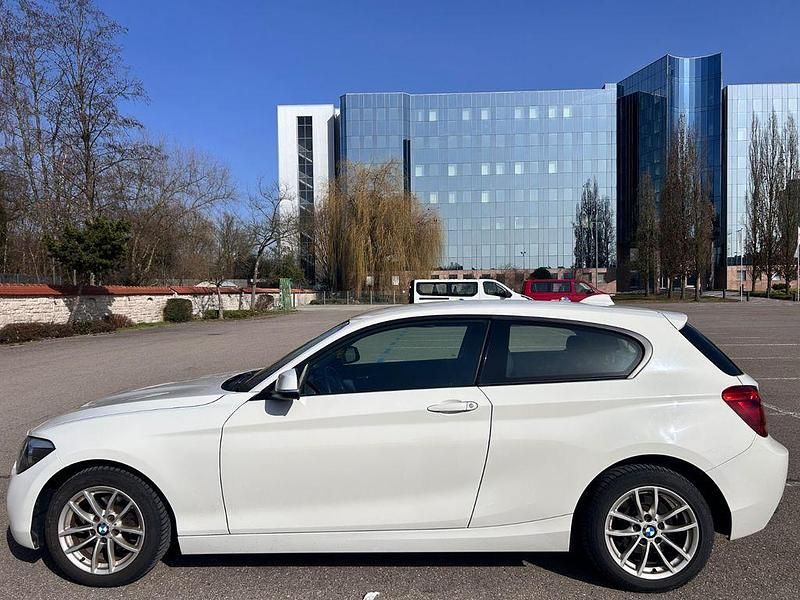 Gebraucht BMW 114 102 PS (75 kW) 2013 Weiß Kleinwagen